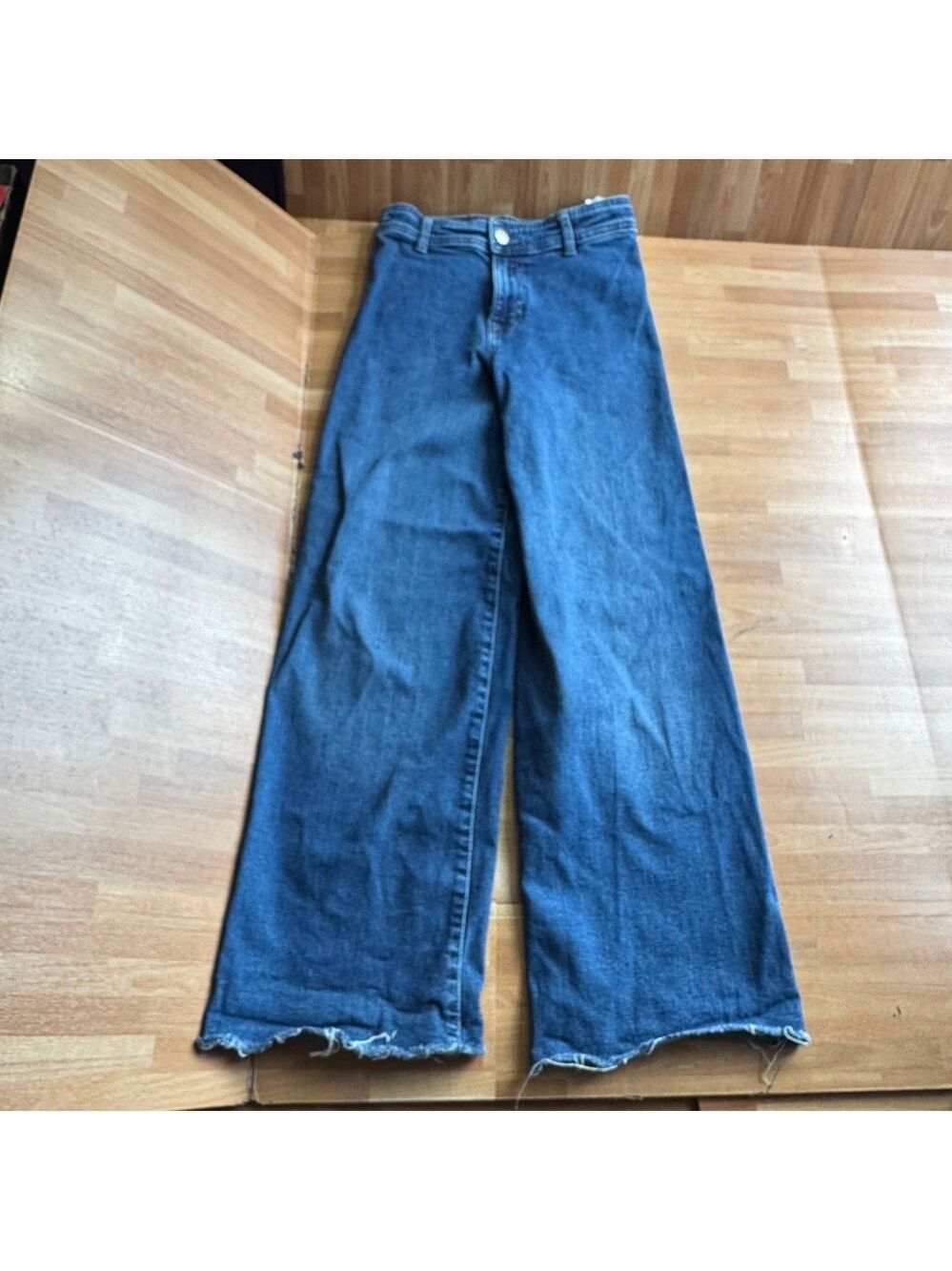 Zara high waist, large rear patch pockets, raw, frayed hem jeans, size 12